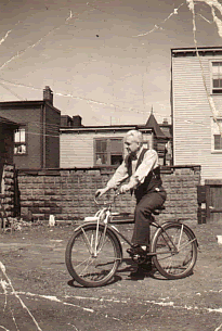 Frielinghaus, Arthur
on bicycle
