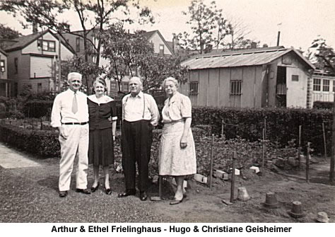 Frielinghaus, Arthur & Ethel - Geisheimer, Hugo & Christiane
In the backyard of 106 Brill Street.
