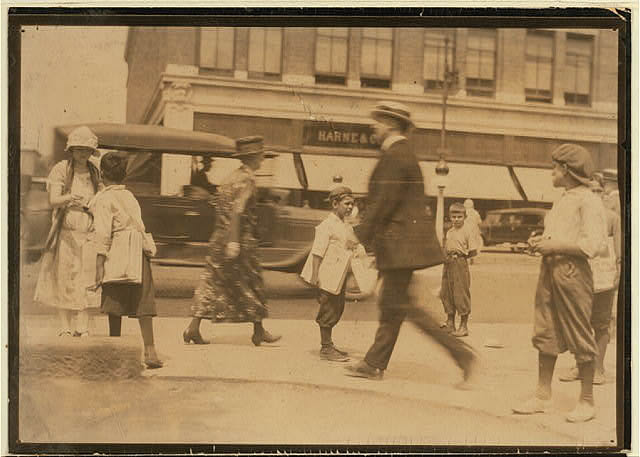 Newsies at work in Newark, N.J. Aug 1, 1924
