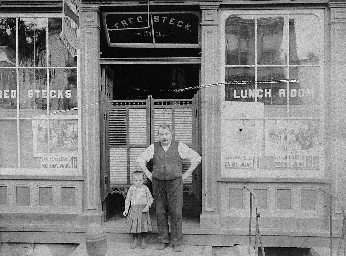 Steck, Fred
Fred Steck's Lunch Room at 313 Springfield Avenue (~1890)

Photo from Steve Borres
