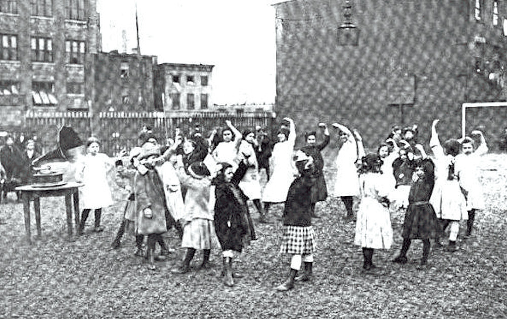 Playground in Newark, girls dancing to the sounds from a phonograph.
Image from Gonzalo Alberto
