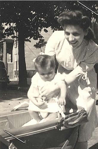 Joanne with Aunt Carmella
