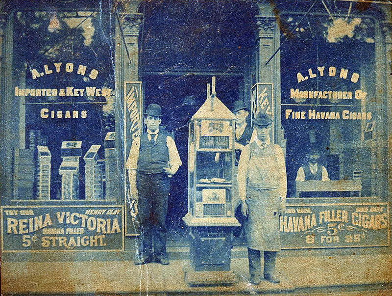 Lyons, Abraham
Abraham Lyons (left) in front of his cigar store at 304 Market Street ~1902
Photo from Catherine Giesbrecht
