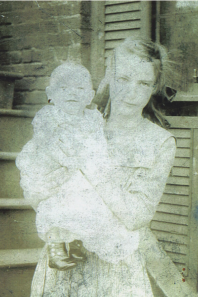 Mannion, Margaret
1913, holding sibling
Photo from the Mannion Family
