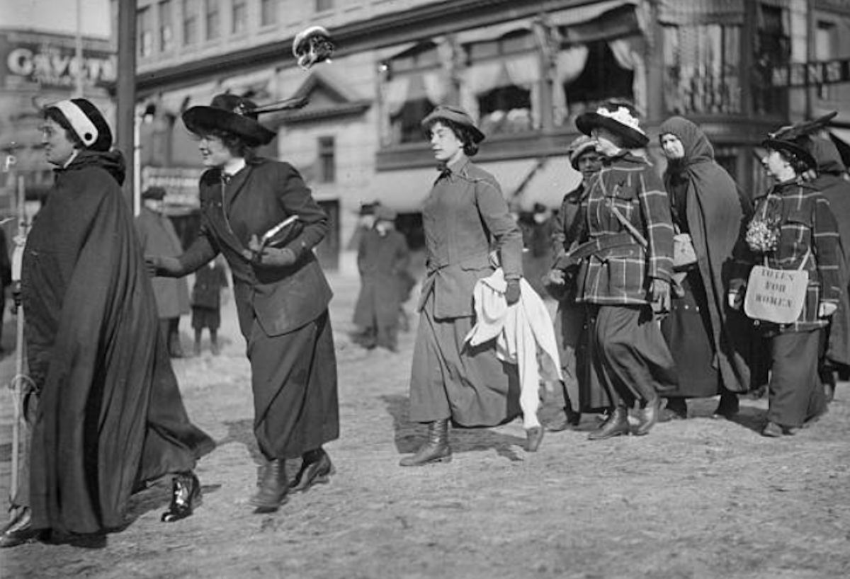 Valiant 16
Members of the 'Valiant 16' leave Newark in New Jersey on the first leg of their New York to Washington walk to attend President Woodrow Wilson's inauguration. They are campaigning for votes for women as part of the Women's Suffrage Movement. 

Photo by Paul Thompson
