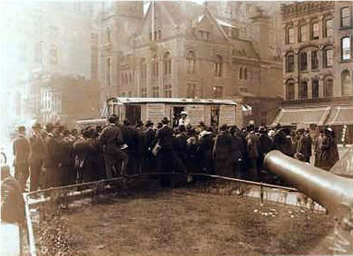 Women's Sufferage Meeting at Military Park
International Film Service  -- Photographer 
Woman suffrage - [Mrs. John Rodgers, Jr. addressing a crowd of voters at Military Park, Newark, N.J., October 18, the day before election.] 

